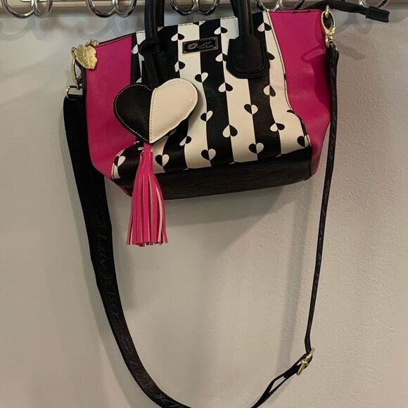 Betsey Johnson Pink and Black Satchel with Heart Print - Picture 12 of 16